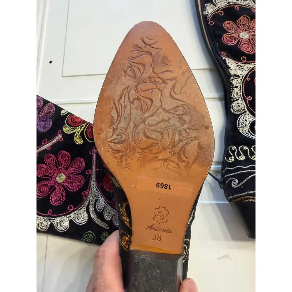 Artemis Design Co. artemis womens